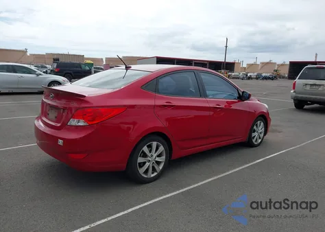 2013 Hyundai Accent Gls z USA, uszkodzony, nr VIN KMHCU4AE9DU320110